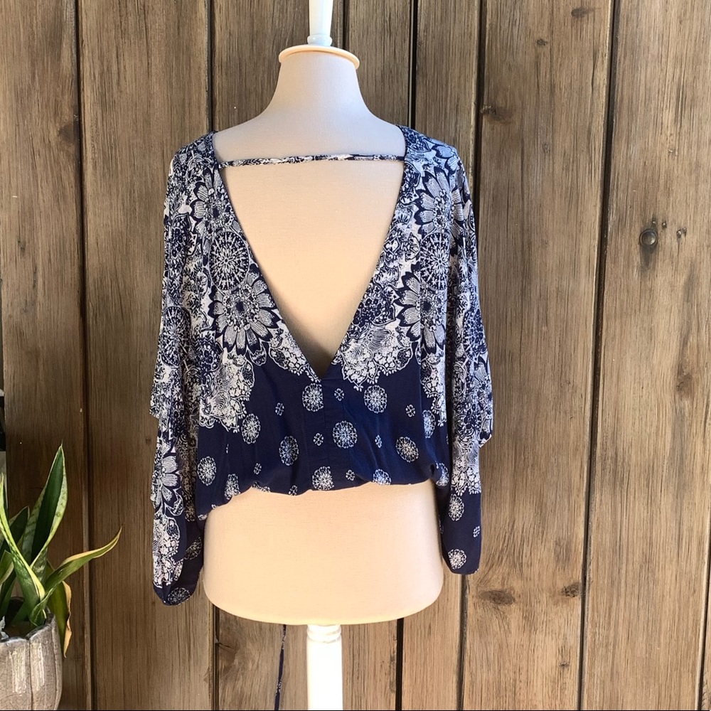 Lulus Top • - Picture 4 of 14